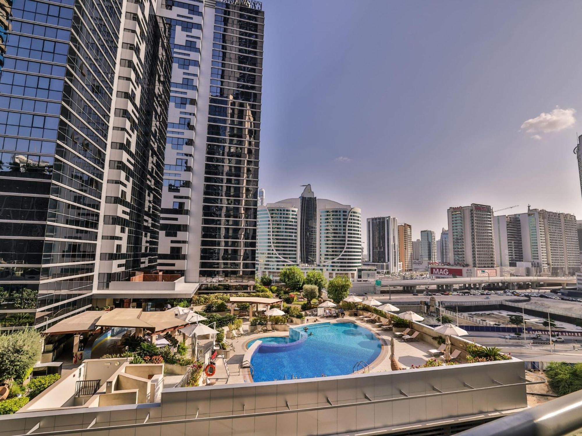 Luxe Apartments Near Dubai Mall Burj Khalifa Pool Gym Parking 外观 照片
