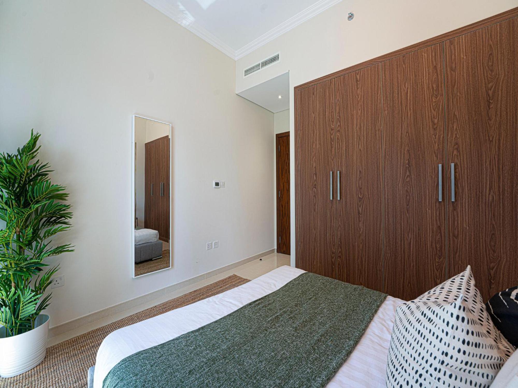Luxe Apartments Near Dubai Mall Burj Khalifa Pool Gym Parking 外观 照片